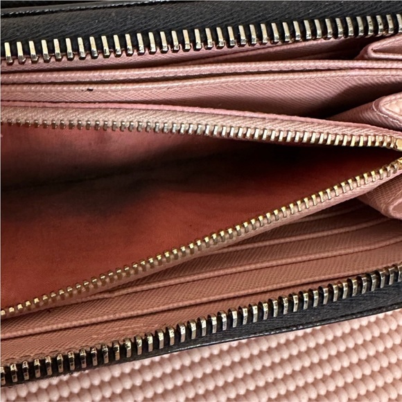 PRADA Long Zipper Wallet - Picture 8 of 16